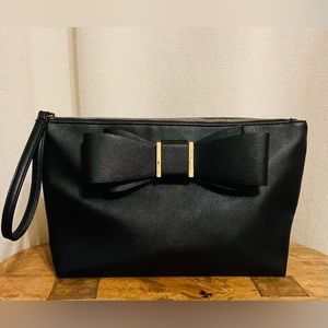 Betsy Johnson Bow Clutch, Black